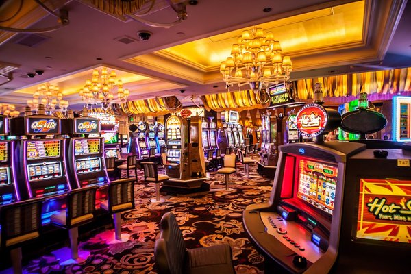 Stratégies et Astuces pour Gagner aux Machines à Sous