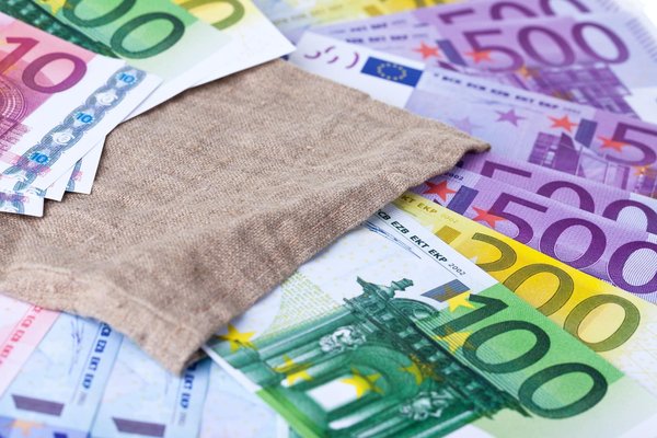 Les stratégies et les systèmes de mise à la roulette : Comment augmenter vos chances de gagner?
